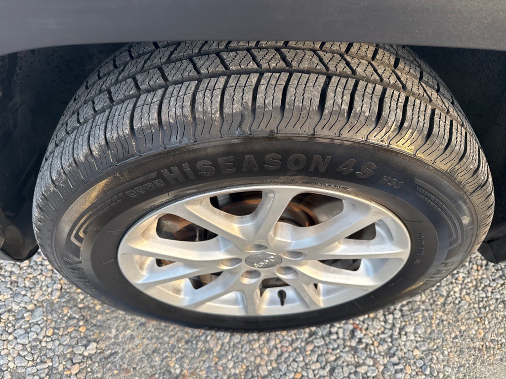 2016 Jeep Cherokee Image 8