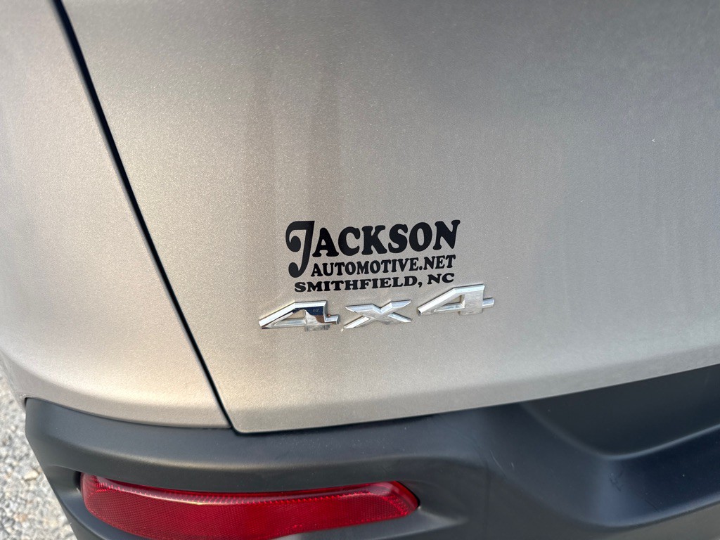 2016 Jeep Cherokee Image 10