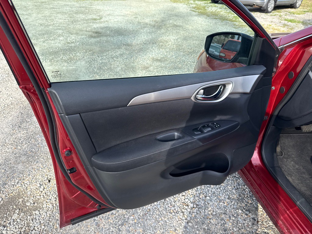 2015 Nissan Sentra Image 9