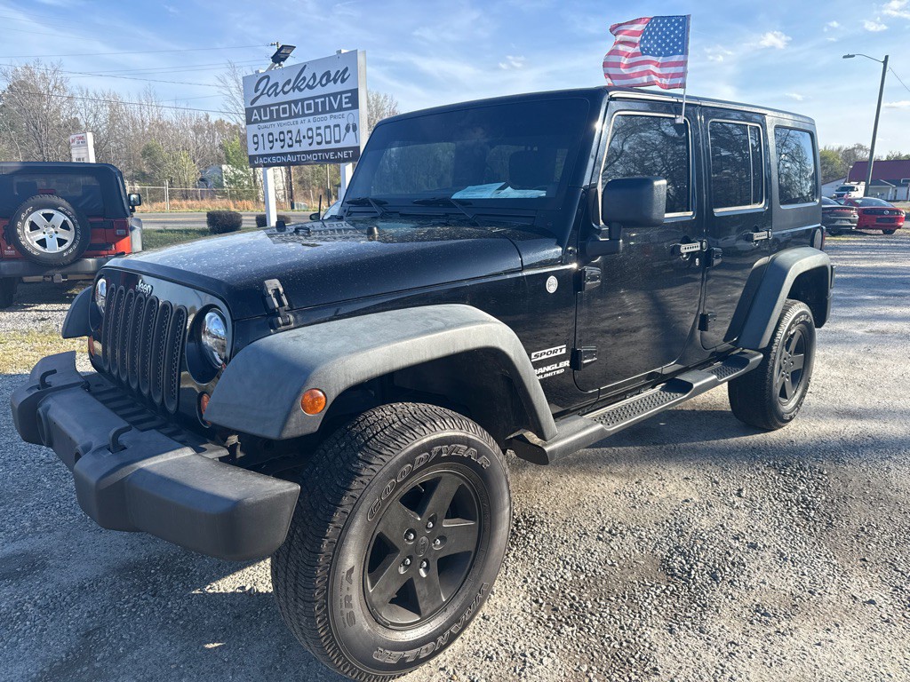 2011 Jeep Wrangler Unlimited Image 1
