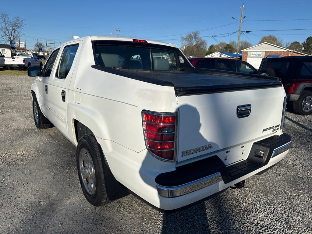 2011 Honda Ridgeline Image 6