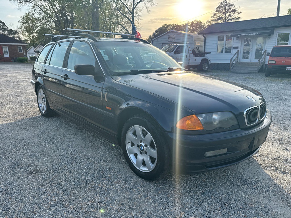 2001 BMW 3 Series Image 3