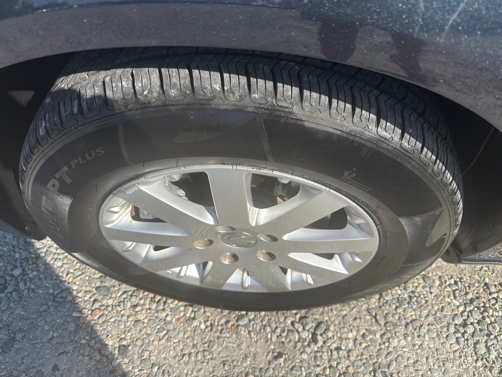 2014 Chrysler Town & Country Image 8