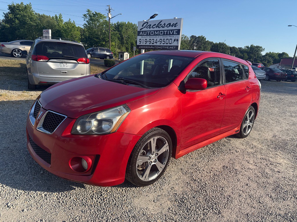 2010 Pontiac Vibe Image 1