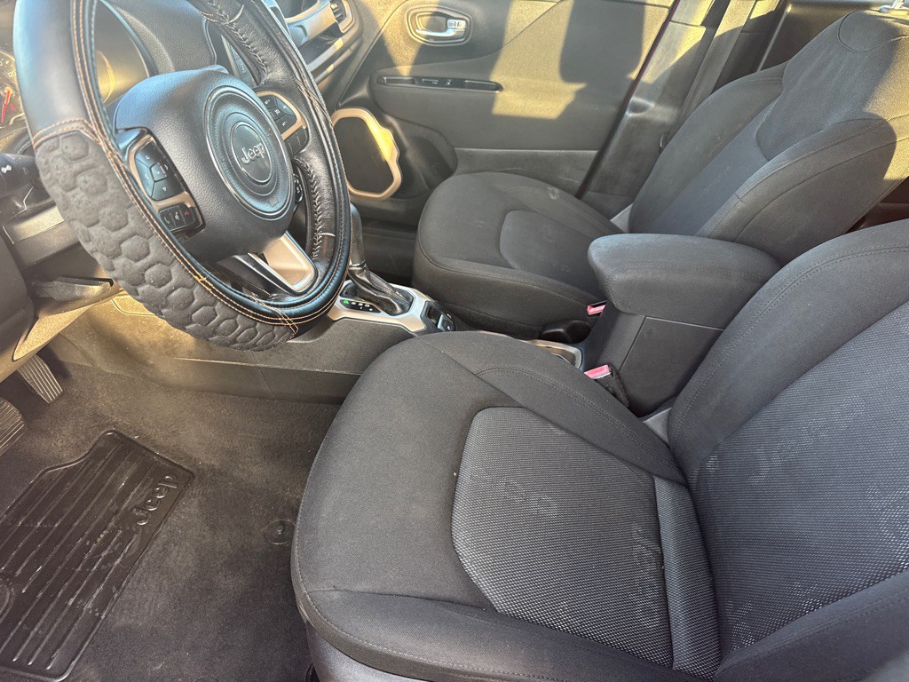 2017 Jeep Renegade Image 8
