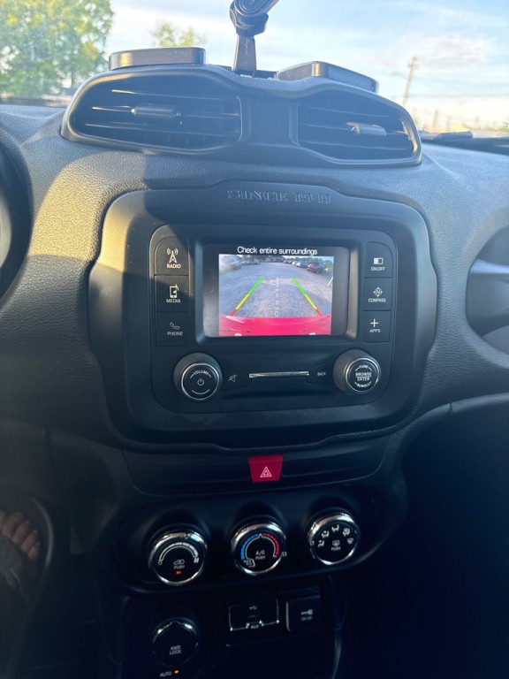 2017 Jeep Renegade Image 13