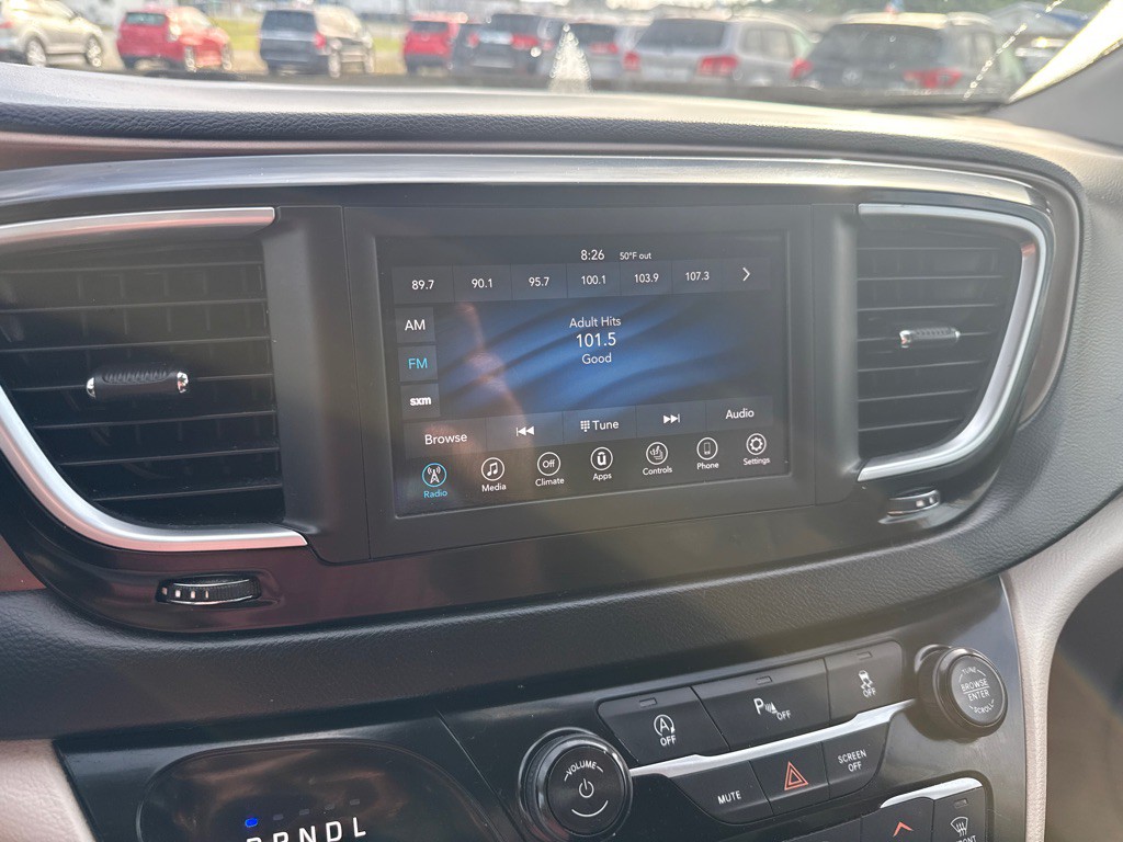 2018 Chrysler Pacifica Image 10