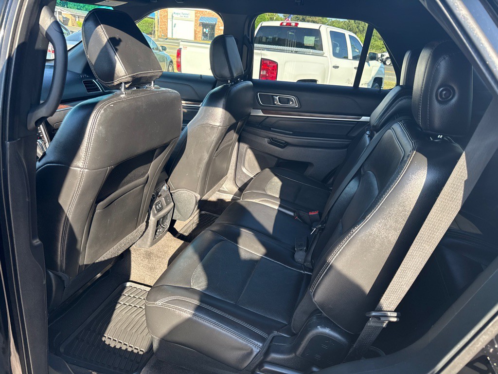 2018 Ford Explorer Image 11