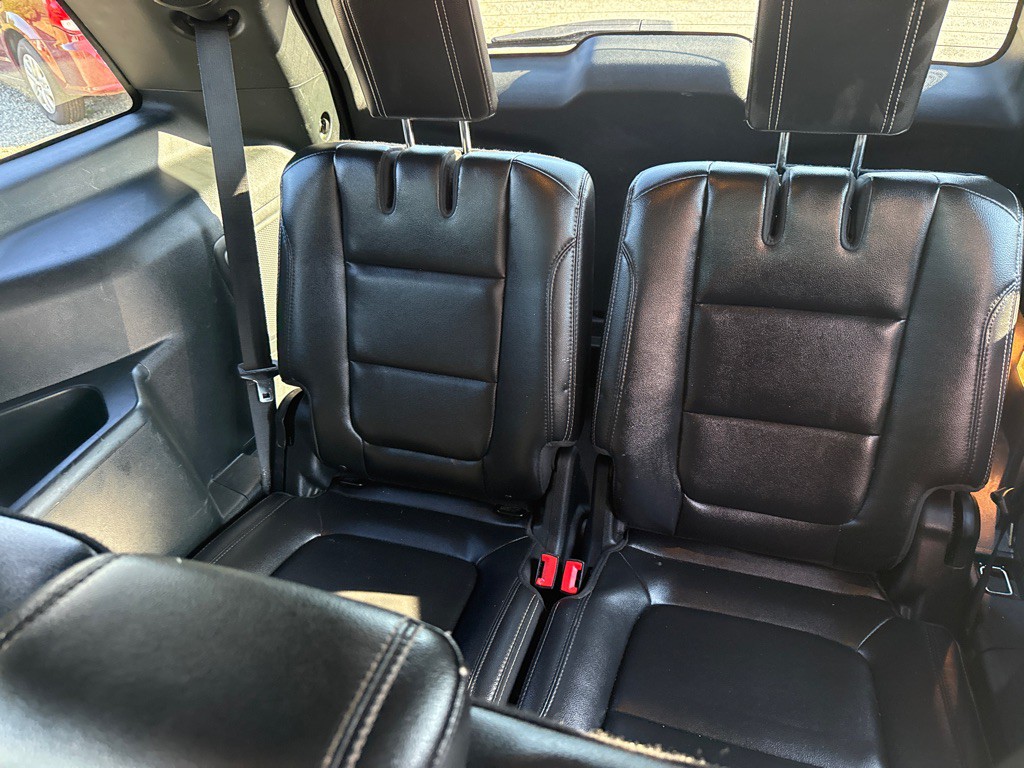 2018 Ford Explorer Image 12