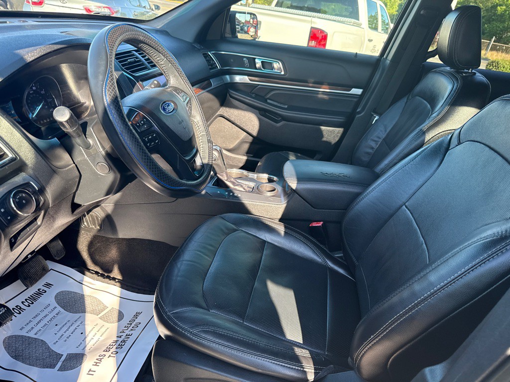 2018 Ford Explorer Image 13