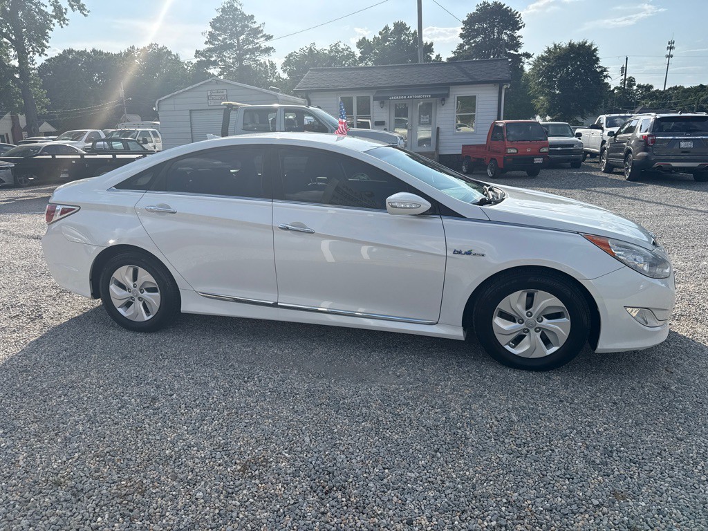2014 Hyundai Sonata Image 4