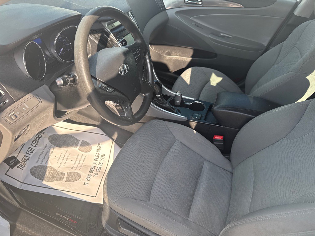 2014 Hyundai Sonata Image 9