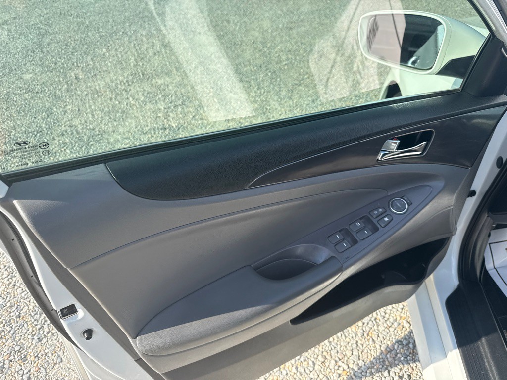 2014 Hyundai Sonata Image 10