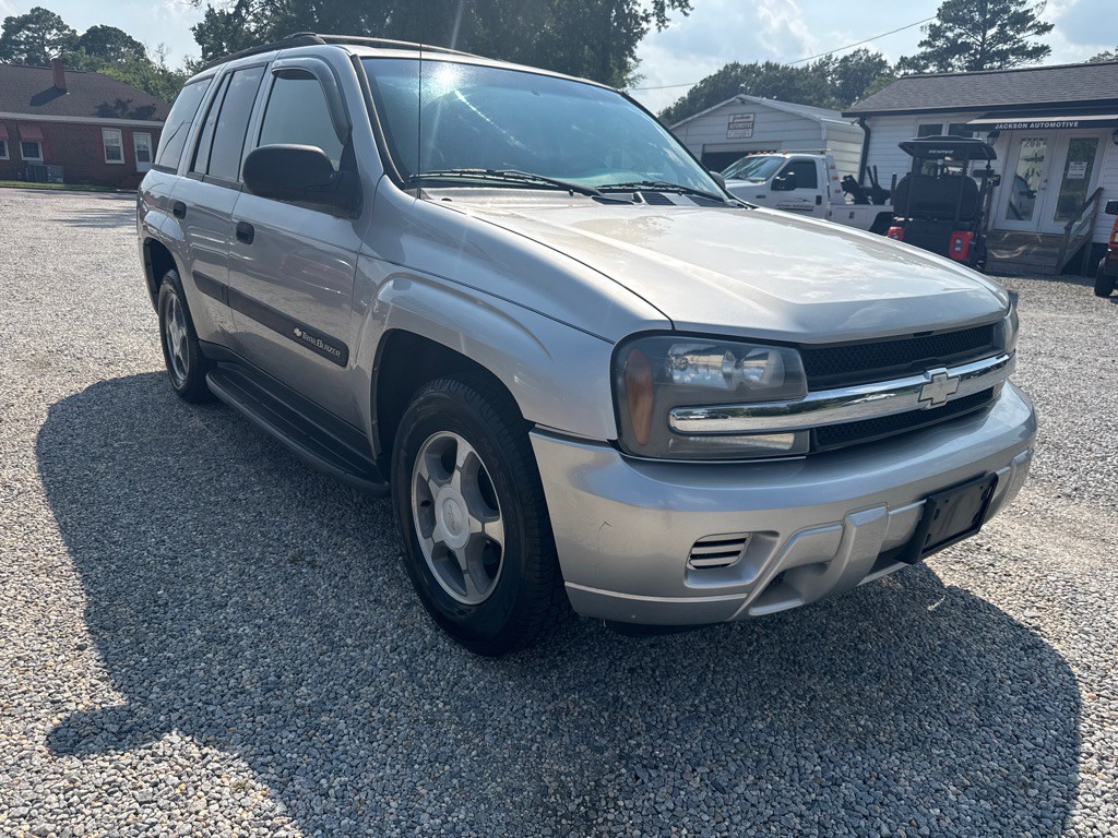 2004 Chevrolet Trailblazer Image 3