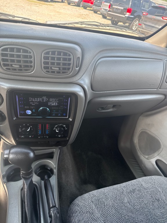 2004 Chevrolet Trailblazer Image 11