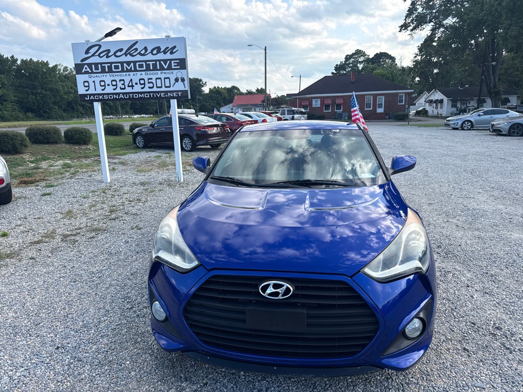 2014 Hyundai Veloster Image 2