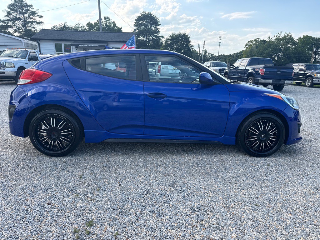 2014 Hyundai Veloster Image 4