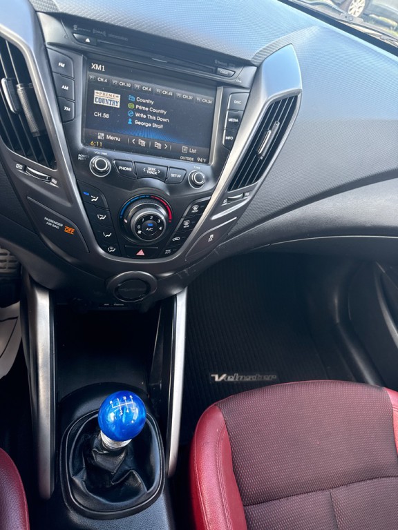 2014 Hyundai Veloster Image 13