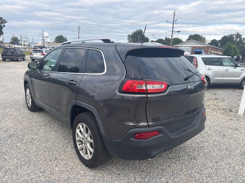 2017 Jeep Cherokee Image 6