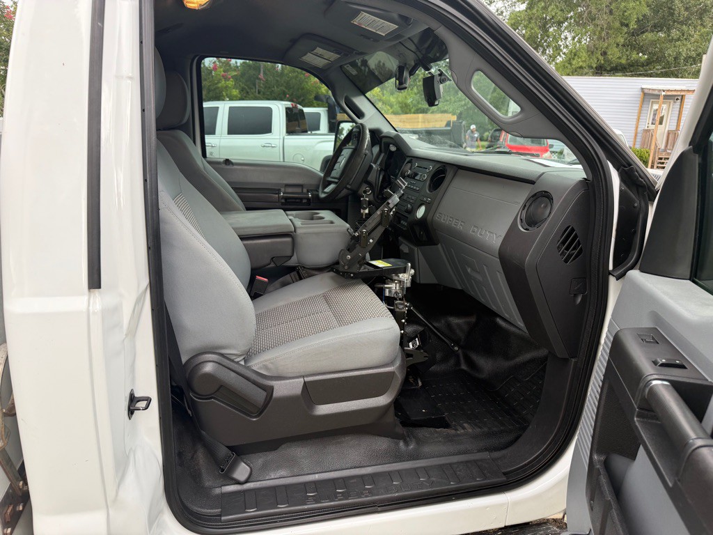 2016 Ford F-250 Image 6