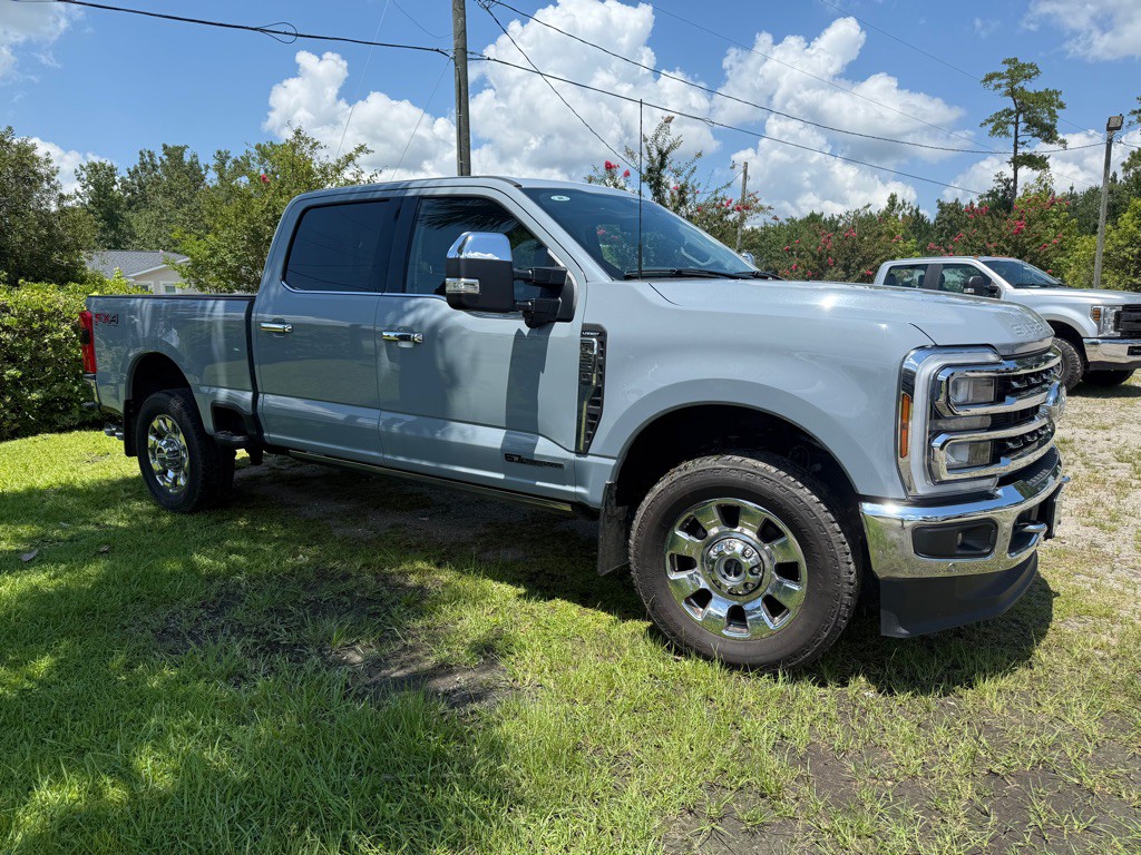 2024 Ford F-350 Image 2