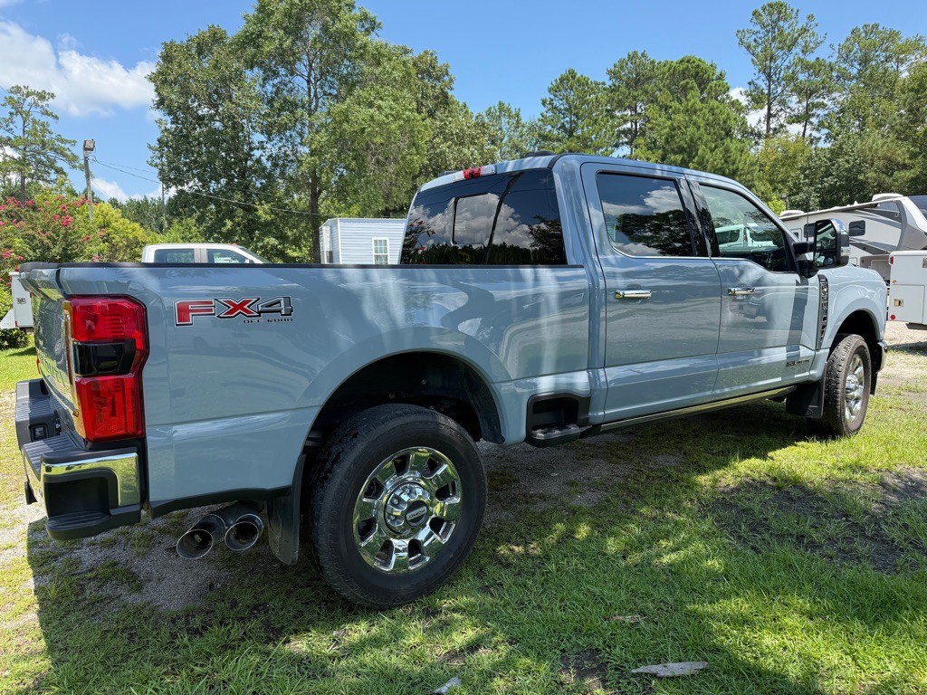 2024 Ford F-350 Image 3