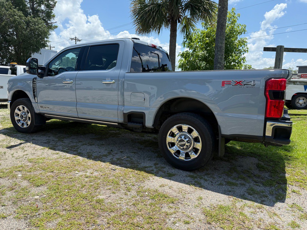 2024 Ford F-350 Image 4