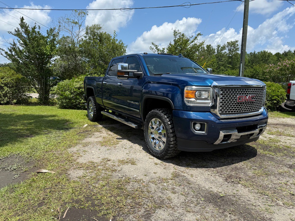 2016 GMC Sierra 2500 Image 2
