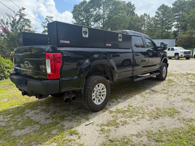 2017 Ford F-250 Image 3
