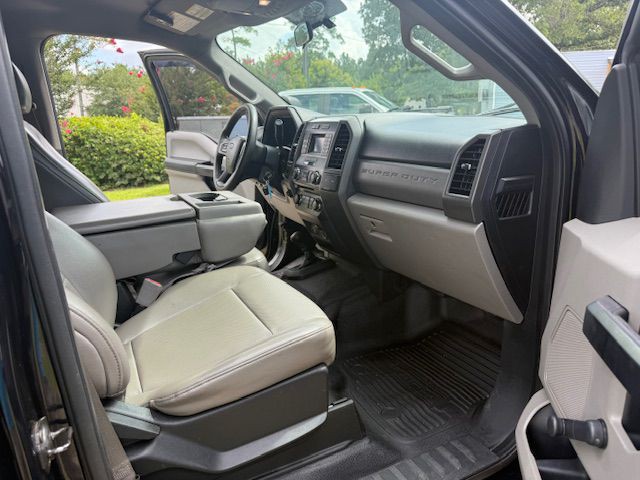 2017 Ford F-250 Image 10