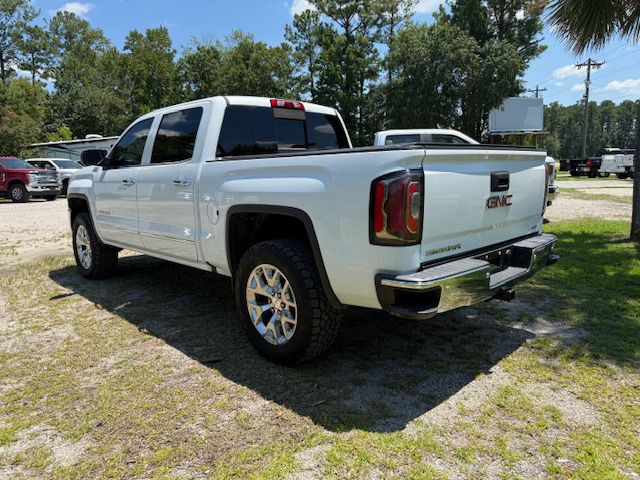 2017 GMC Sierra Image 2