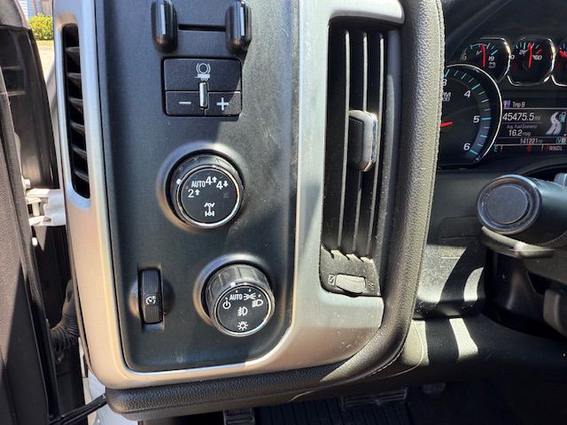 2017 GMC Sierra Image 11