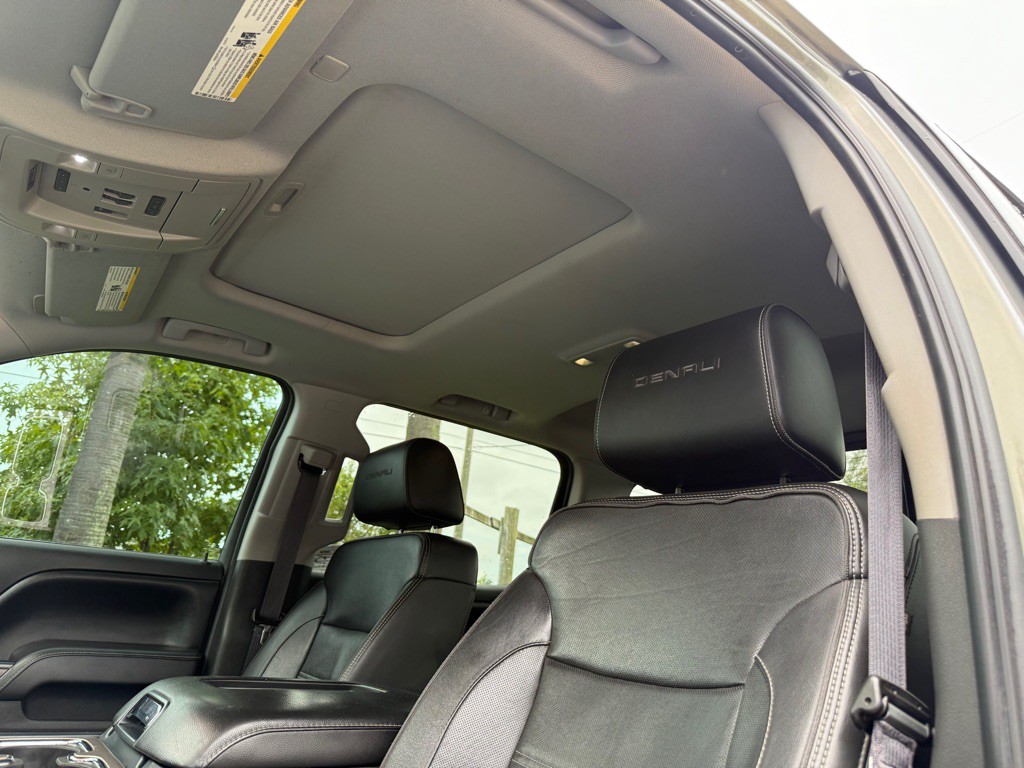 2017 GMC Sierra 1500 Image 16