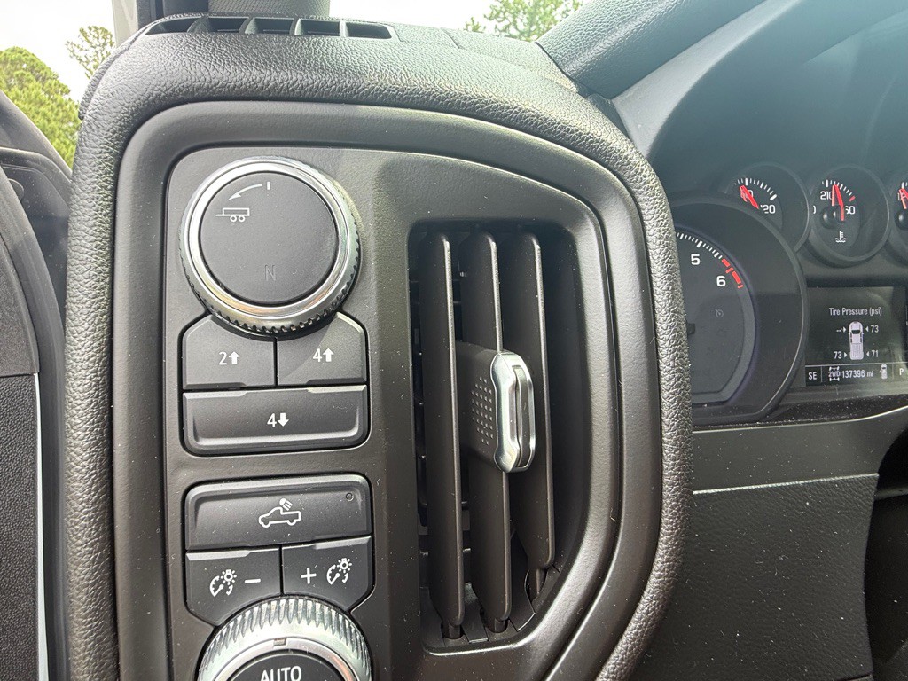 2020 GMC Sierra 2500 Image 13