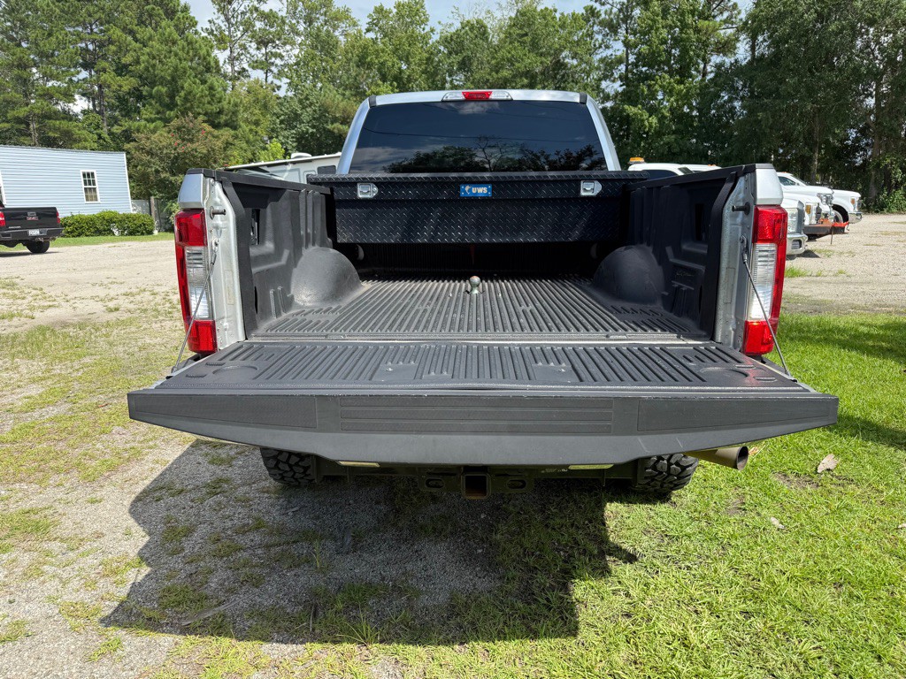 2017 Ford F-250 Image 4