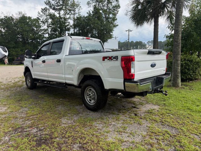 2017 Ford F-250 Image 2