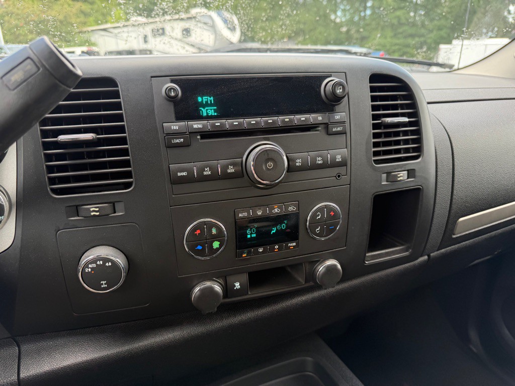 2007 Chevrolet Silverado 1500 Image 24