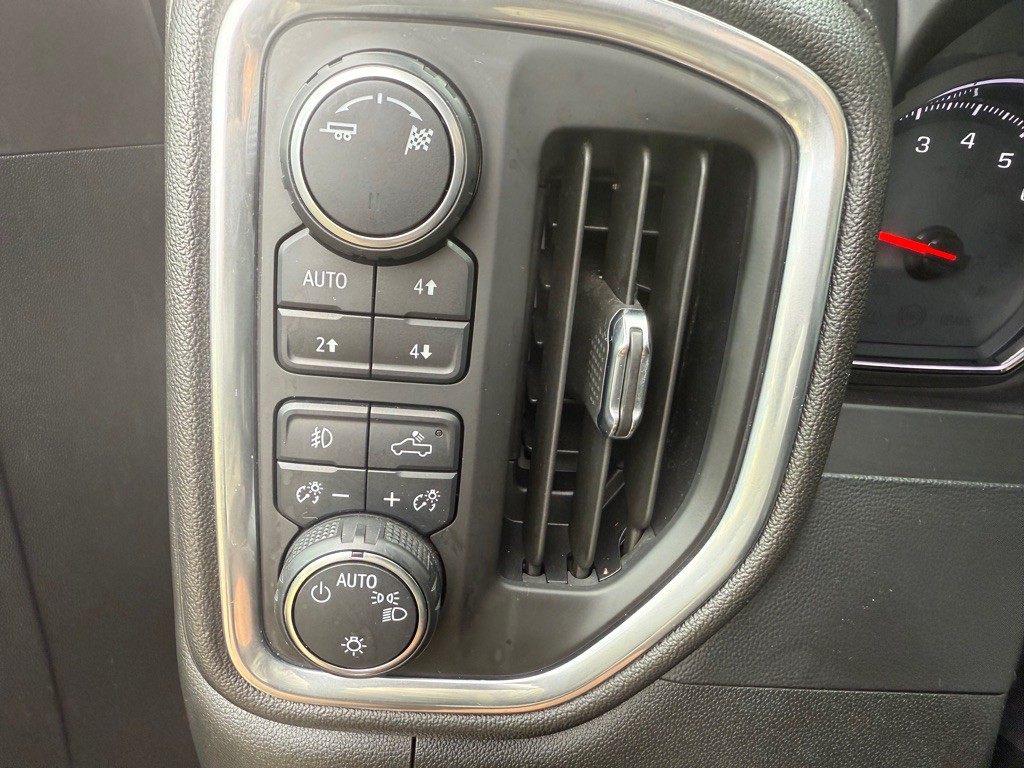 2019 Chevrolet Silverado 1500 Image 15