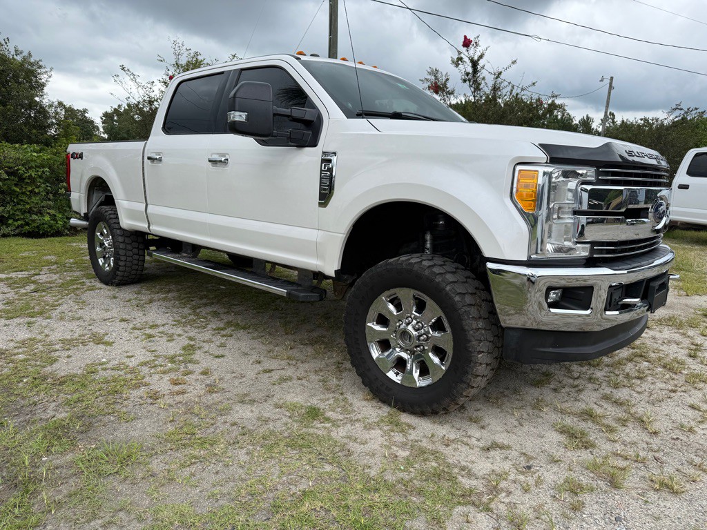2017 Ford F-250 Image 2