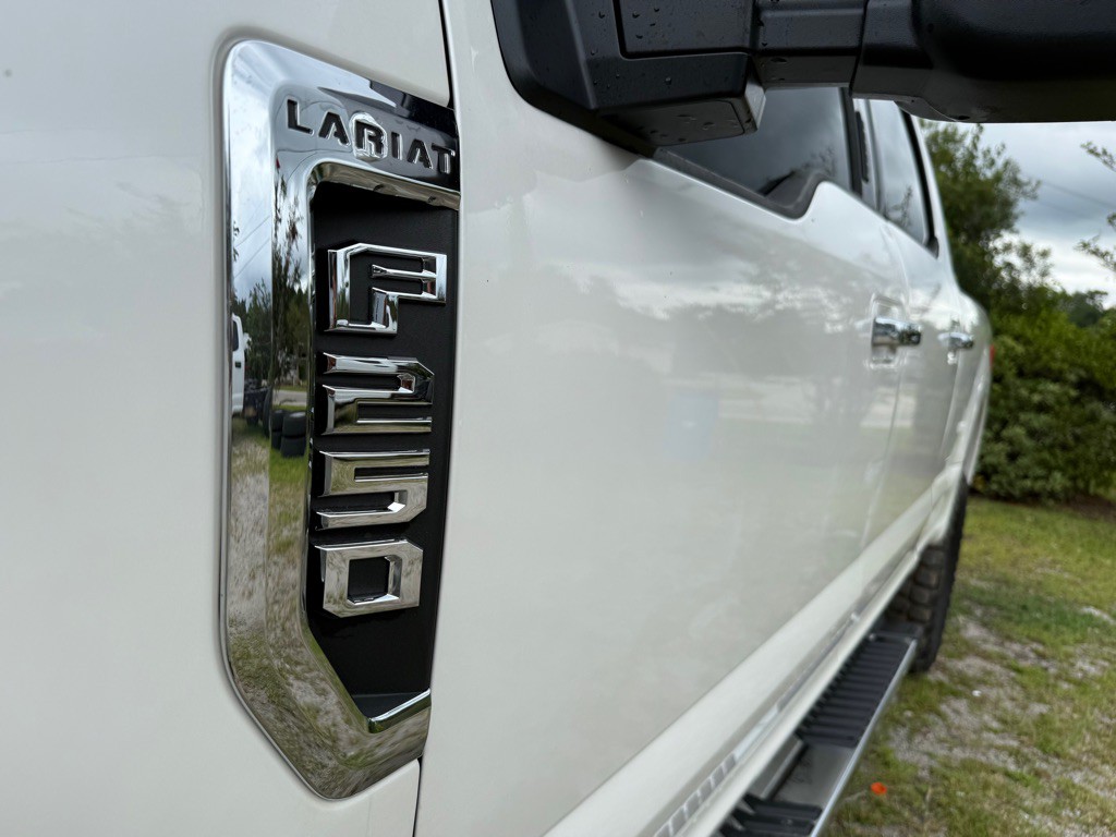 2017 Ford F-250 Image 5