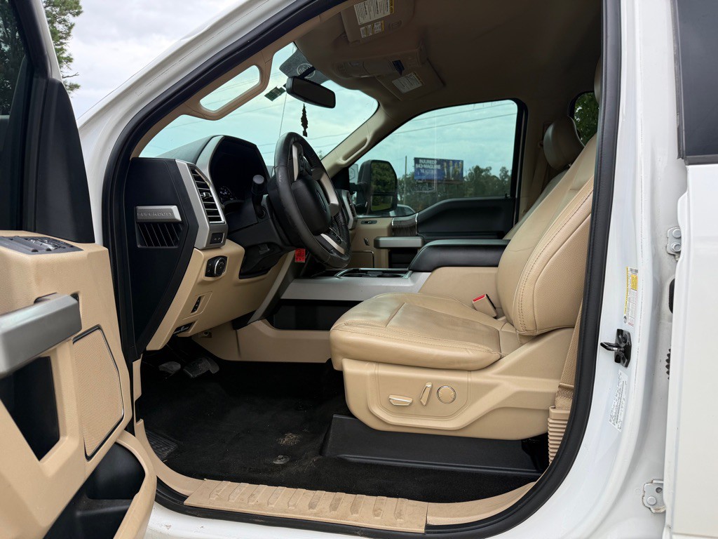 2017 Ford F-250 Image 6