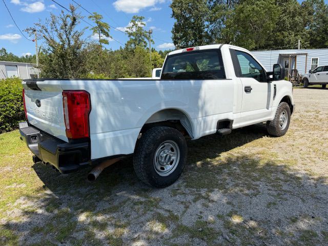 2021 Ford F-250 Image 4