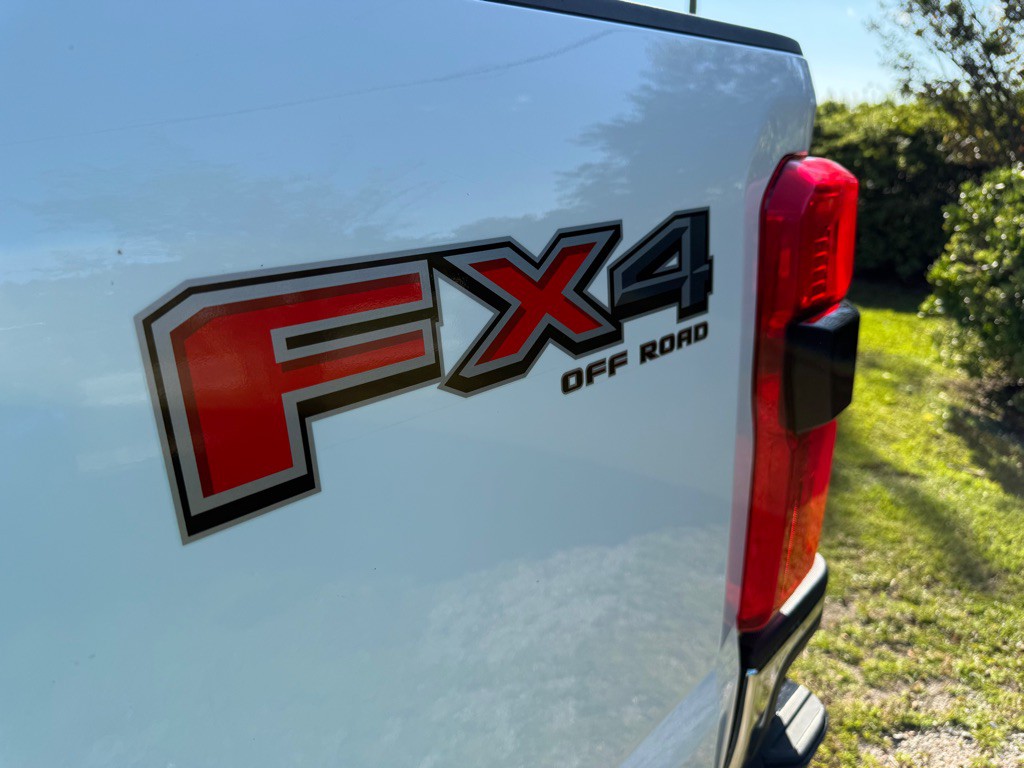 2023 Ford F-250 Image 5