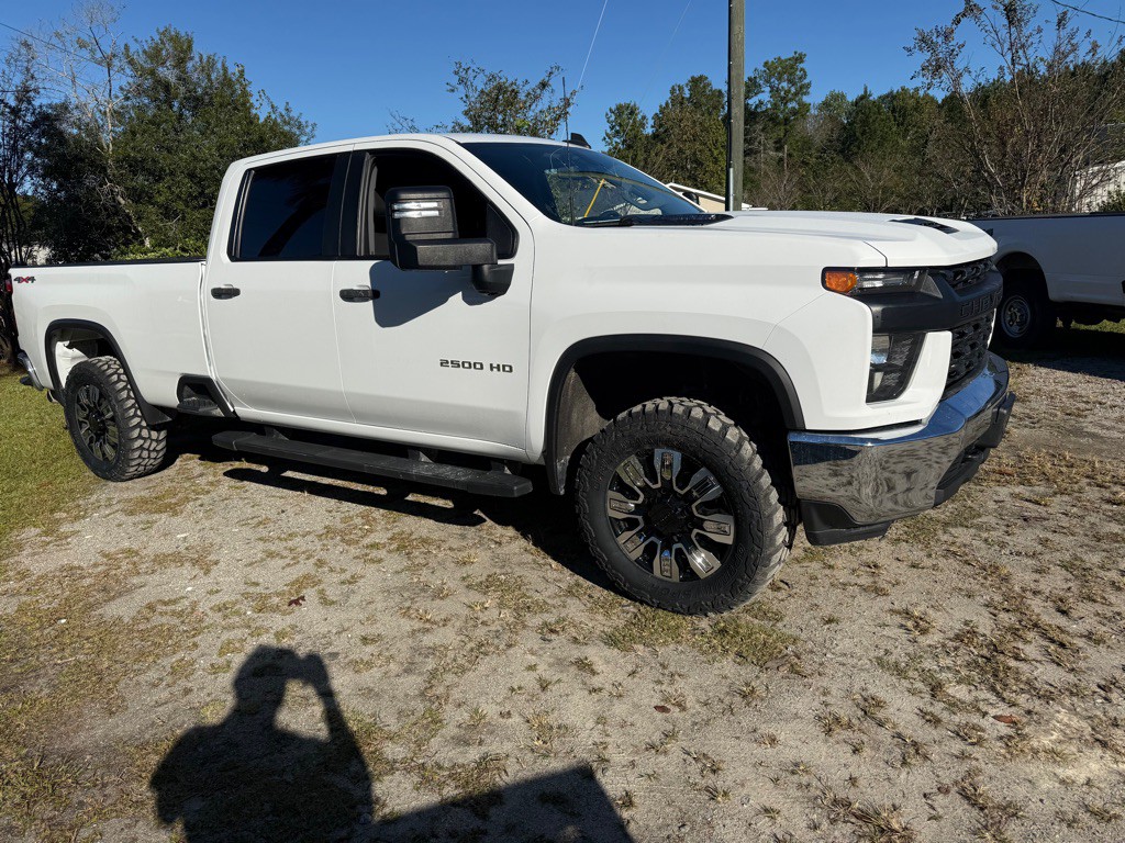 2023 Chevrolet Silverado 1500 Image 3