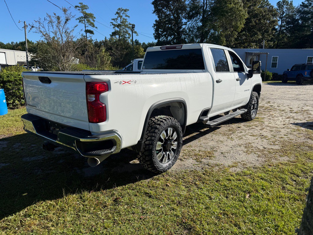 2023 Chevrolet Silverado 1500 Image 4