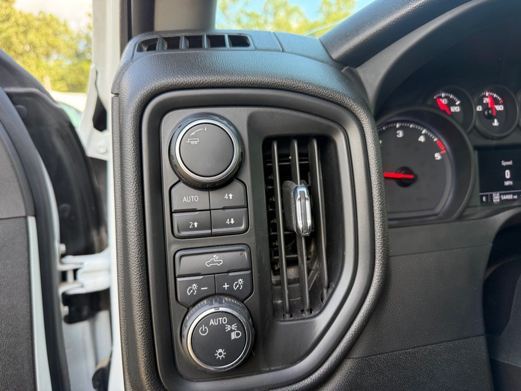 2023 Chevrolet Silverado 1500 Image 13