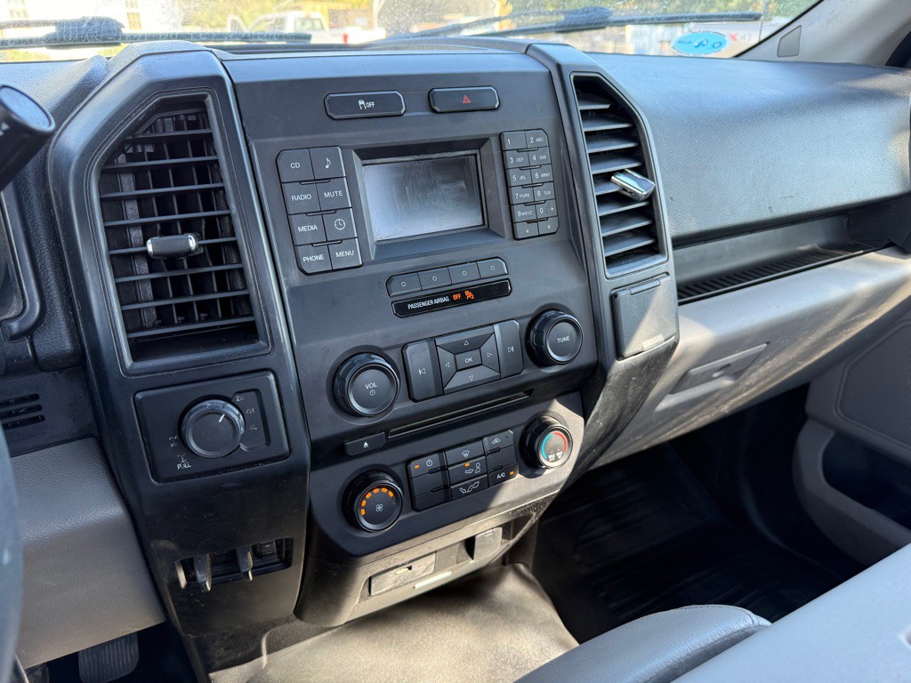 2016 Ford F-150 Image 9