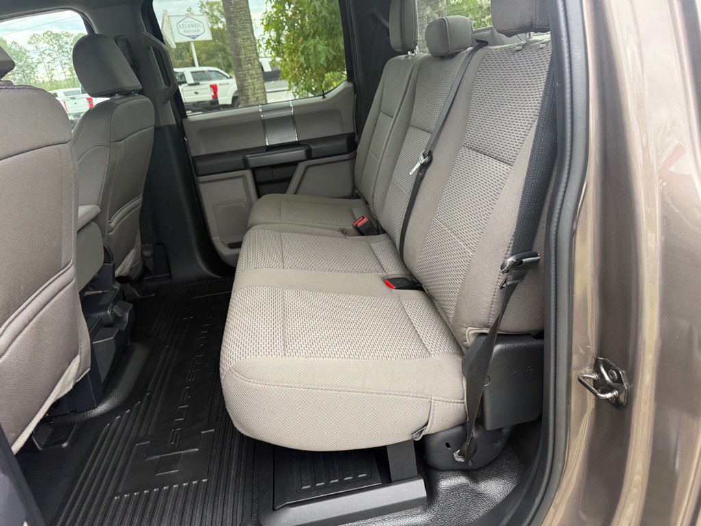 2022 Ford F-350 Image 9