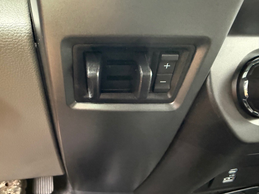 2022 Ford F-350 Image 15