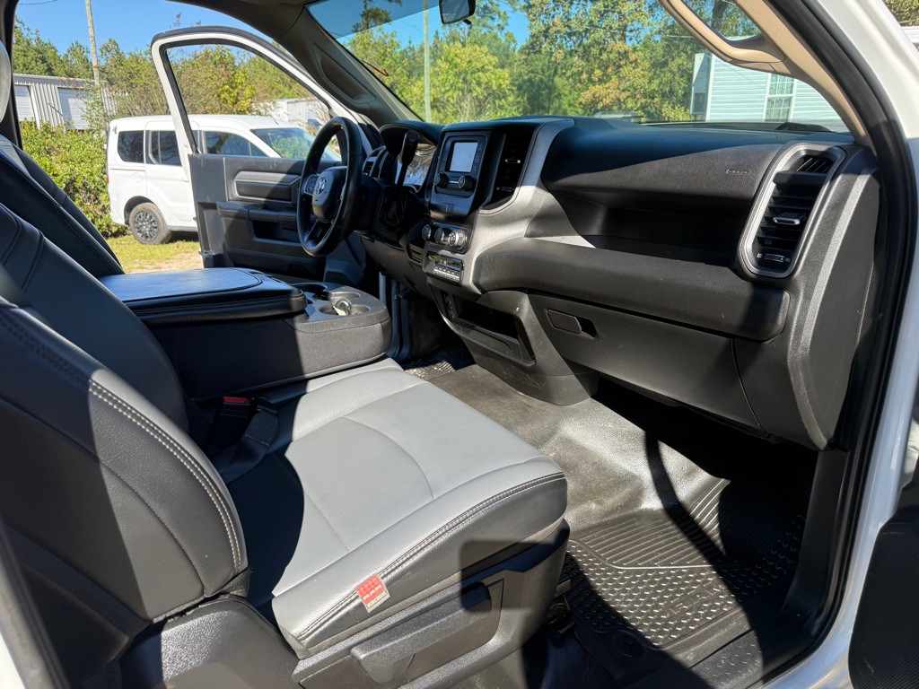 2020 RAM 5500 Image 11